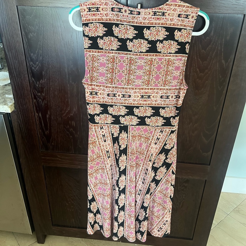 NWT BCBGMAXAZRIA Jewele Printed A-Line Sleeveless Dress - Size M - Picture 4 of 9